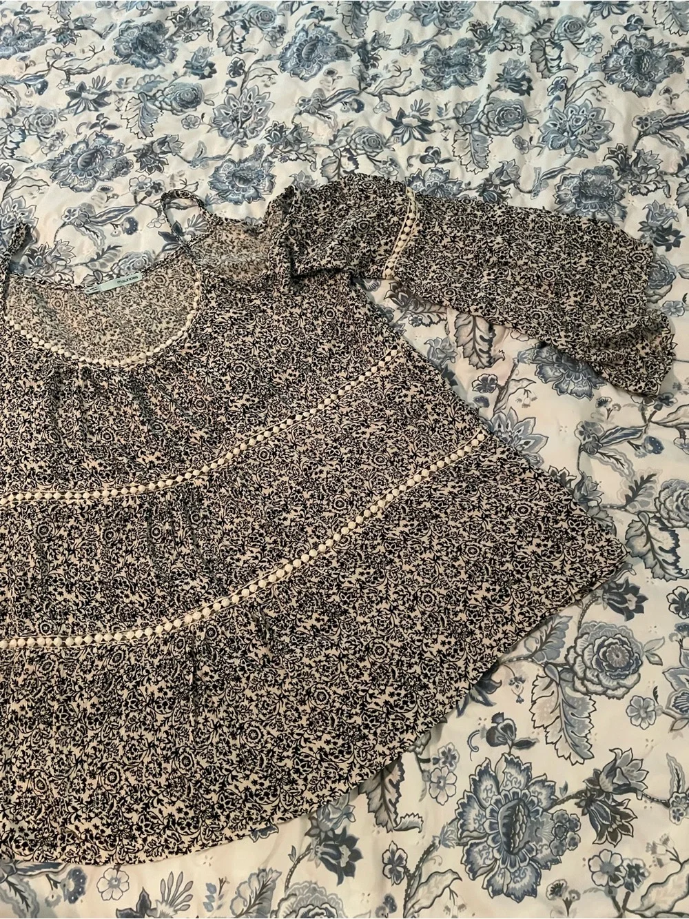 Maurices Navy and Cream Cold-Shoulder Boho Floral Peasant Top - Picture 3 of 11